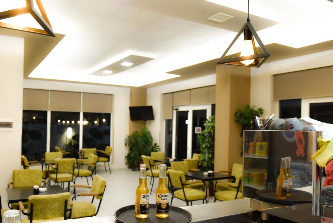 Hotel Vila Dedej Durrës Exteriör bild