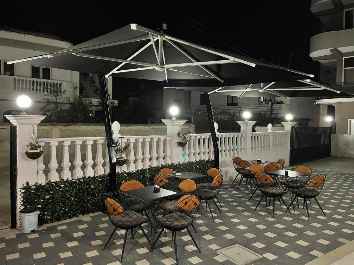 Hotel Vila Dedej Durrës Exteriör bild