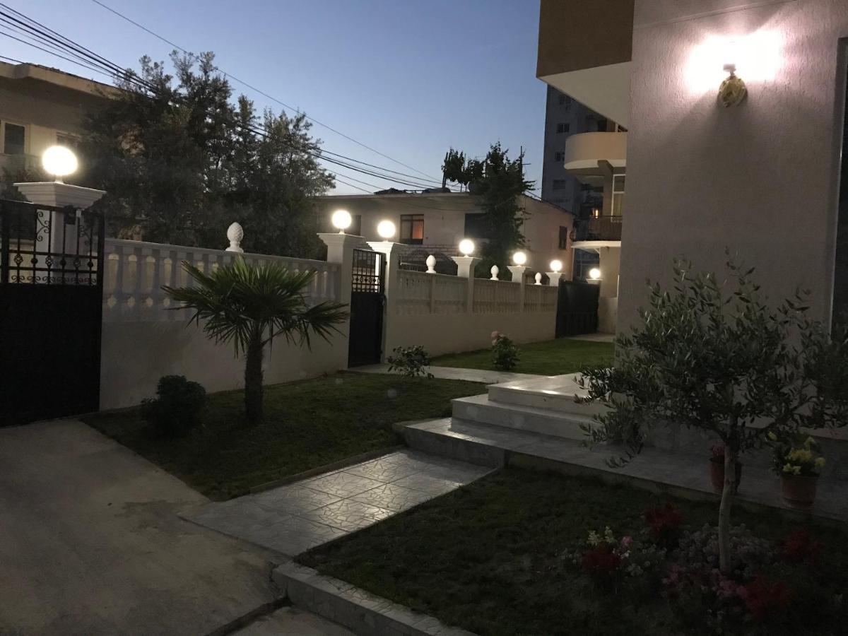 Hotel Vila Dedej Durrës Exteriör bild
