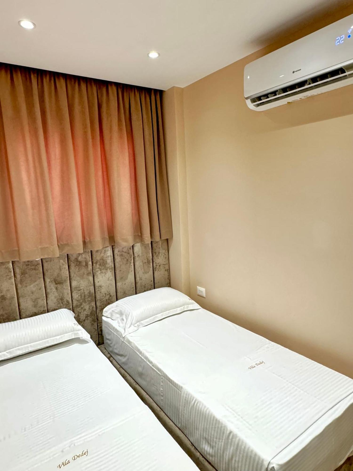 Hotel Vila Dedej Durrës Exteriör bild
